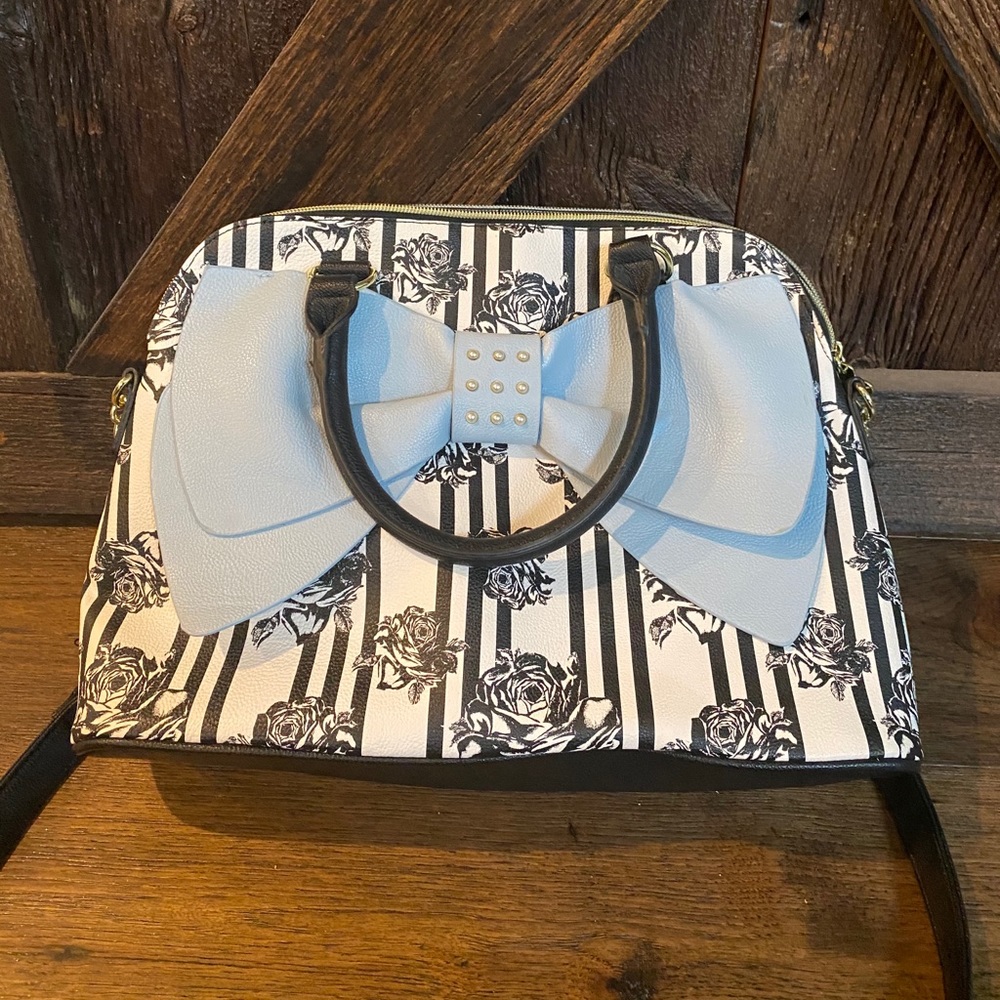 Purse and wallet
